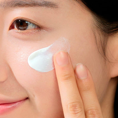 Crema solar con centella asiática SKIN1004 Madagascar Centella Air-Fit Suncream Light SPF30 PA++++