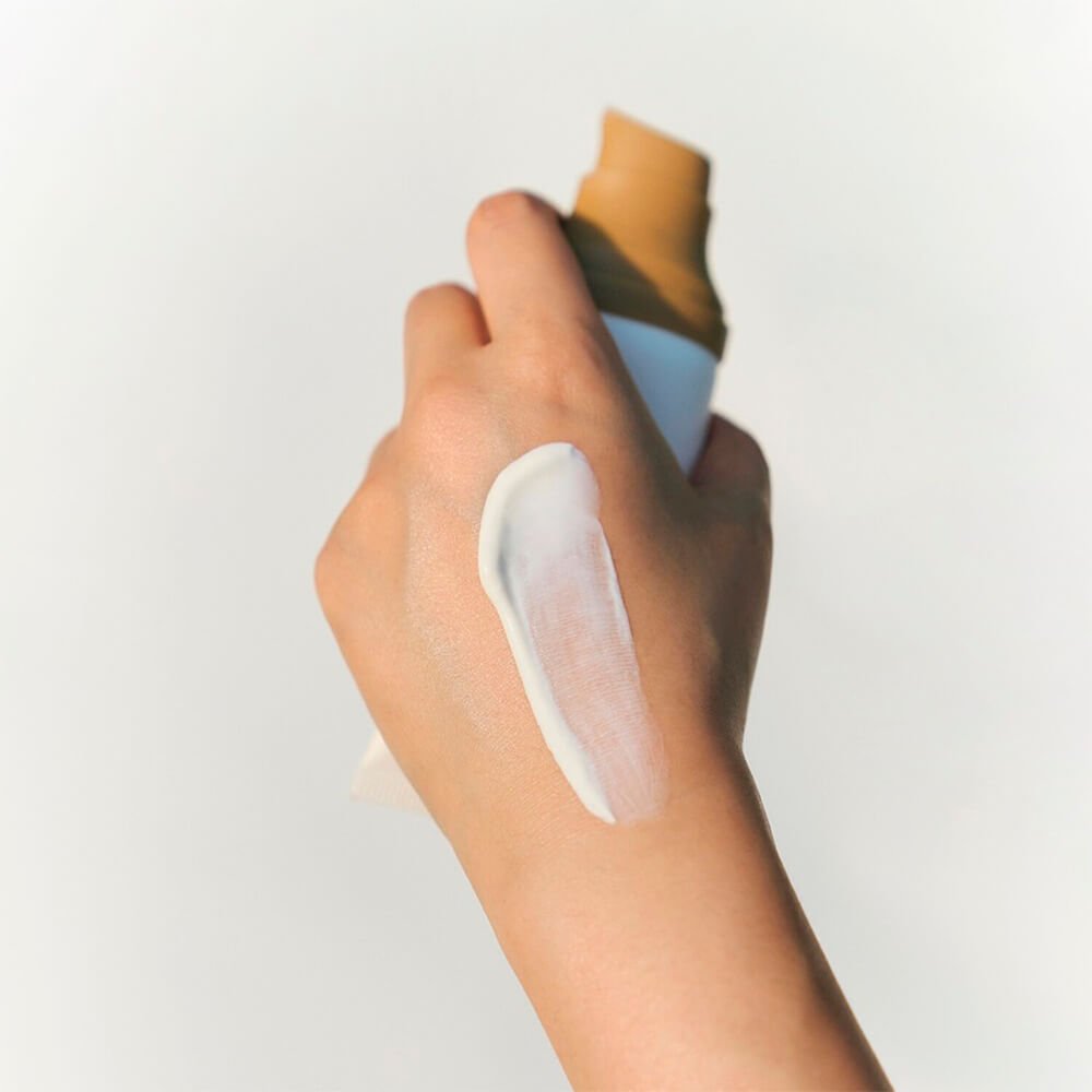 Crema solar con centella asiática SKIN1004 Madagascar Centella Air-Fit Suncream Light SPF30 PA++++