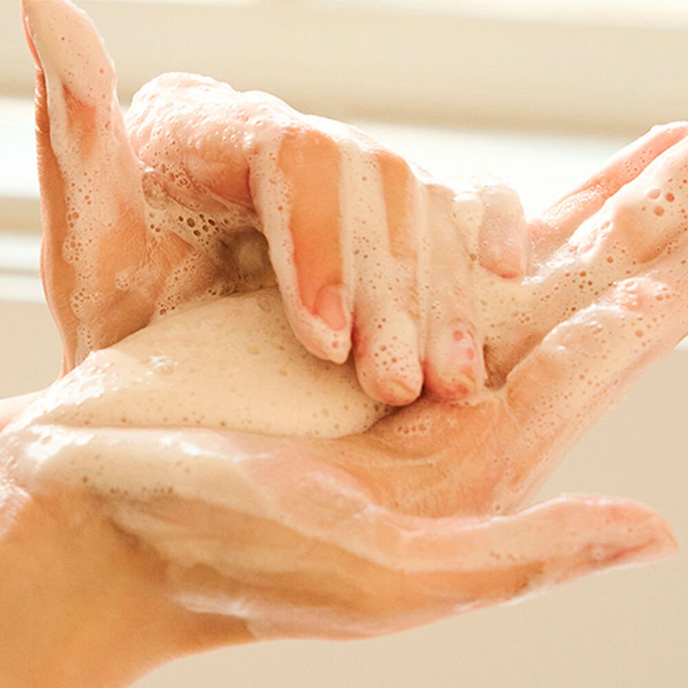 Espuma limpiadora calmante con centella asiática SKIN1004 Madagascar Centella Ampoule Foam