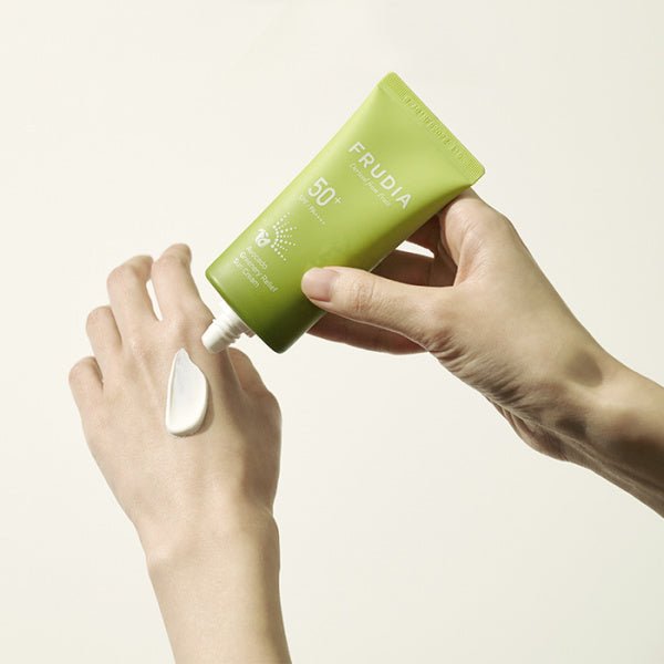 Frudia Avocado Greenery Relief Sun Cream – Protector Solar Hidratante con Extracto de Aguacate para una Piel Protegida y Nutrida