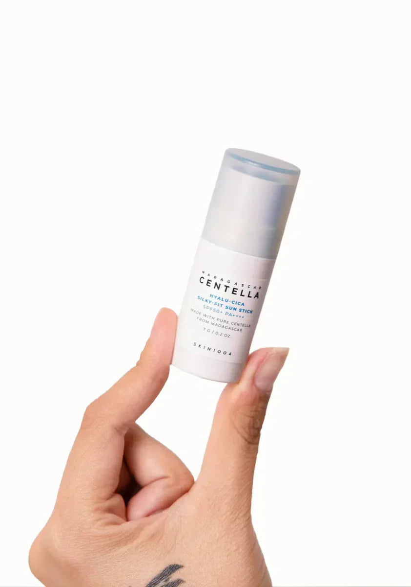 SKIN1004 madagascar centella hyalu-cica silky-fit sun stick