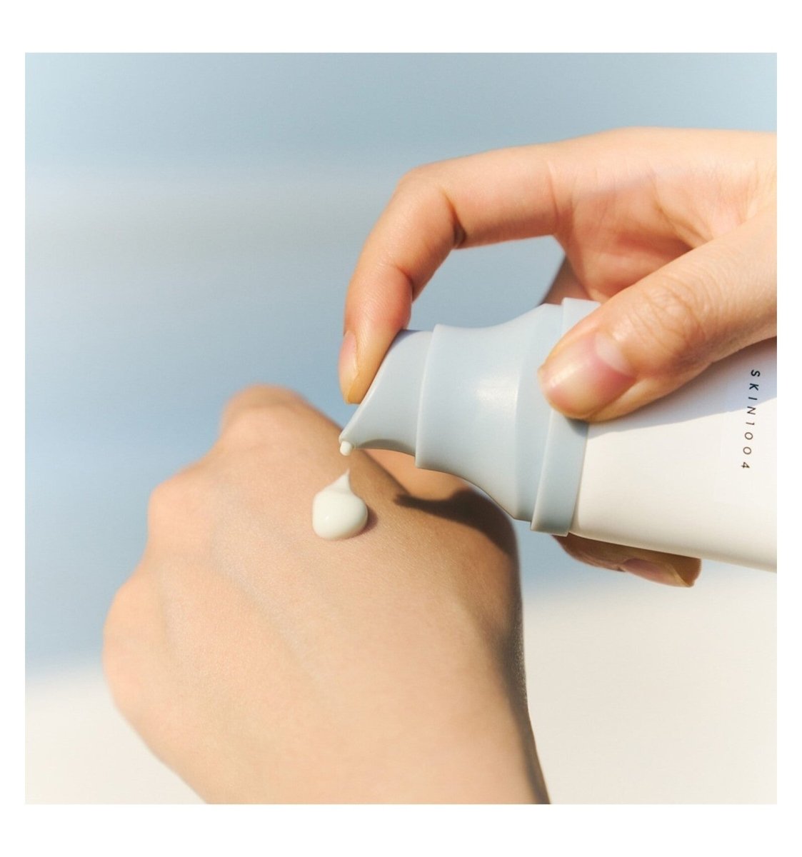 SKIN1004 Madagascar Centella Hyalu-Cica Water-Fit Sun Serum